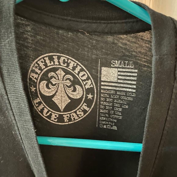 Affliction Shirt - Picture 2 of 3